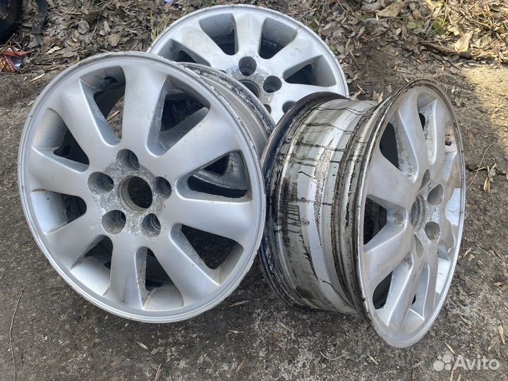 Литые диски r16 на toyota corolla бу