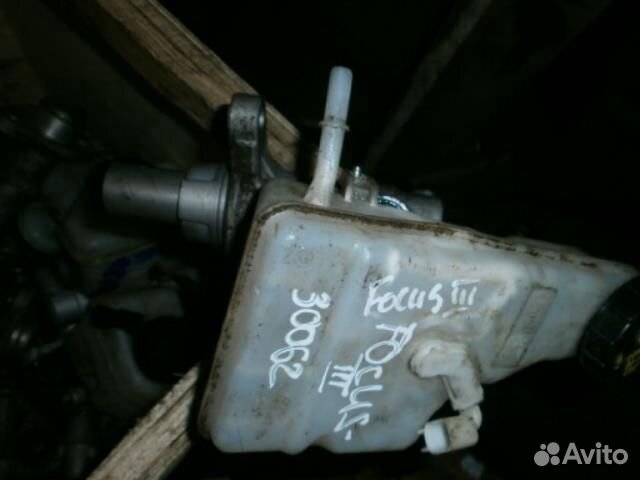 Главный тормозной цилиндр Ford Focus 3
