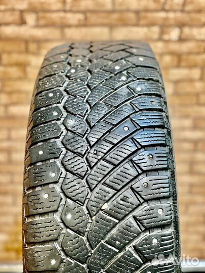 Continental ContiIceContact 215/65 R16