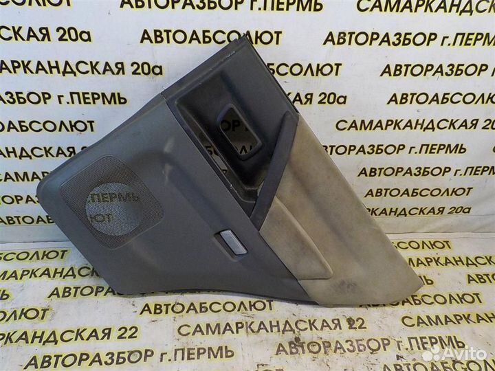 Обшивка двери задней правой Mitsubishi Pajero III