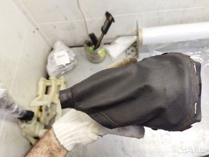 Чехол кулисы Kia Rio II G4EE 1.4 2008