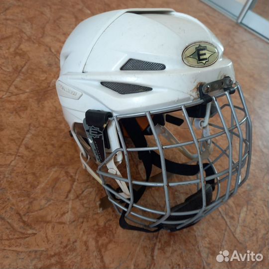 Хоккейный шлем истон