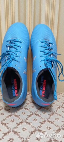 Футбольные бутсы Adidas