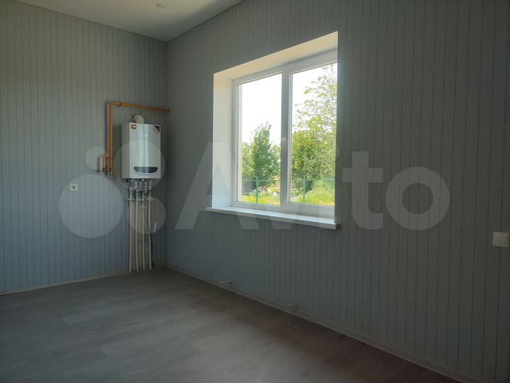 Дом 37 м² на участке 2 сот.