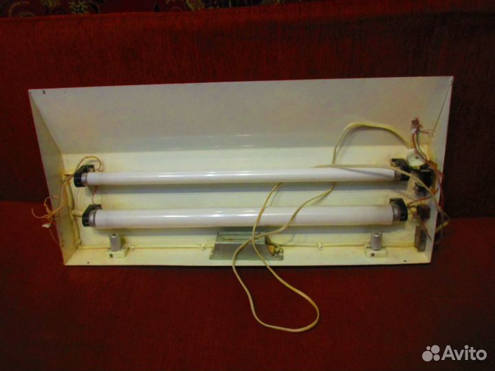 Светильник с Лампами Дневного Света