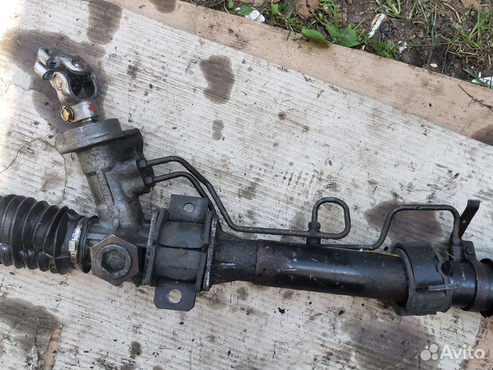 Рулевая рейка на Kia Clarus