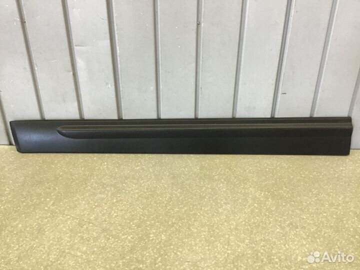 Накладка двери передней левой Kia Sorento II 2009