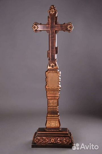 Памятник крест на могилу надгробия из камня