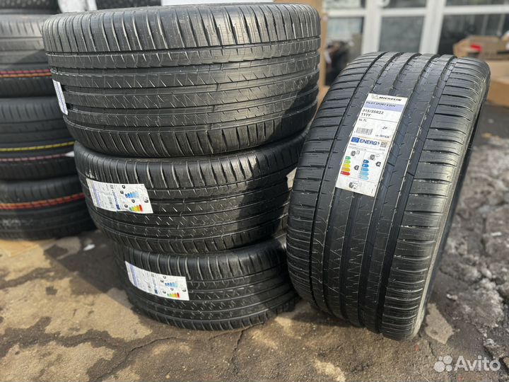 Michelin Pilot Sport 4 SUV 275/40 R22 и 315/35 R22 111Y