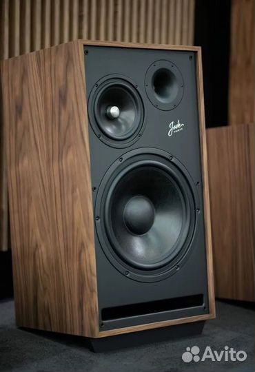 Напольная акустика pylon audio Jade 30th American Walnut