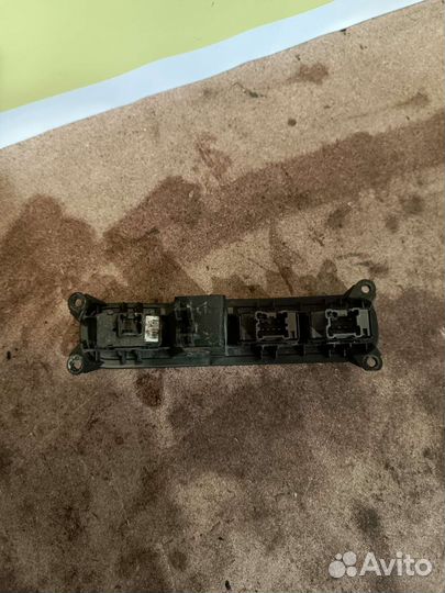 Кнопки обогрева Nissan Note E11