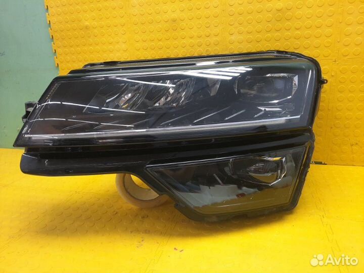 Фара передняя левая Skoda Karoq djka 2020