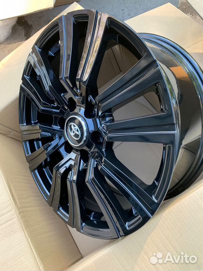 Диски на Тойота Ланд Крузер 300 R22 6/139.7 toyota