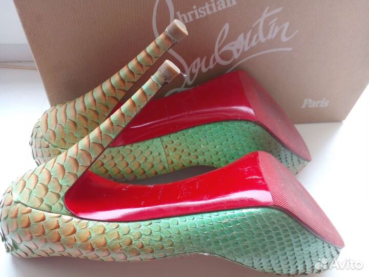 Туфли женские Christian Louboutin