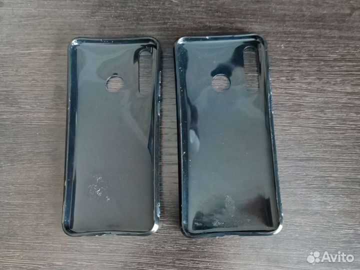 Чехлы на телефон