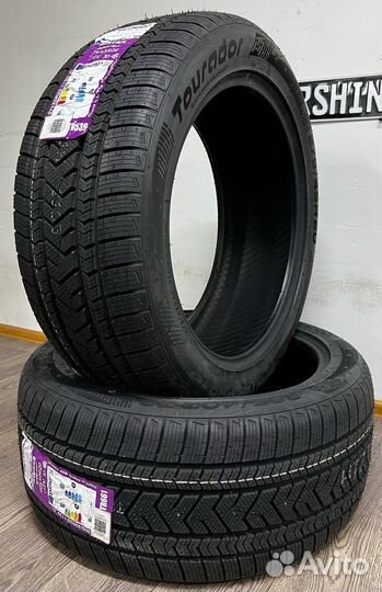 Tourador Winter Pro TSU1 305/40 R20 и 275/45 R20 109V