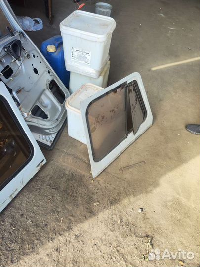 Боковое стекло УАЗ