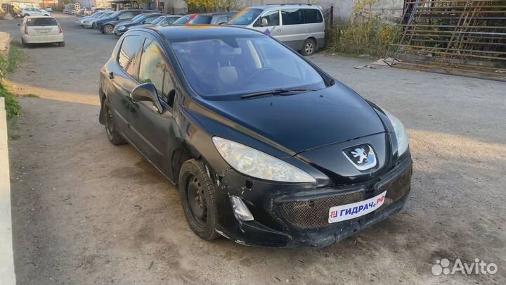 Ремень безопасности задний правый Peugeot 308 (T7)