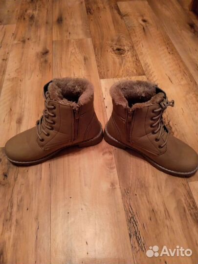 Женские ботинки