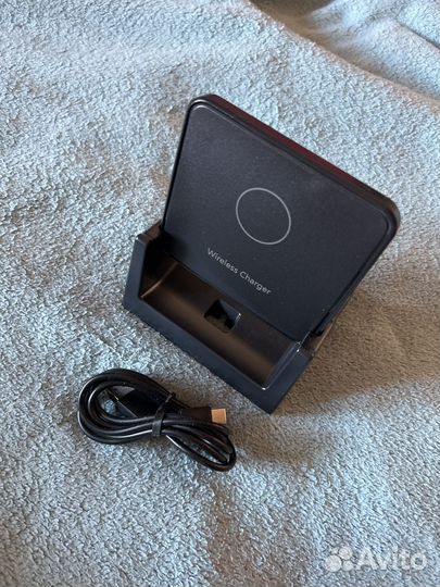 Беспроводная зарядка- подставка для телефона