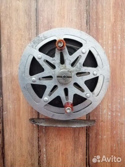 Катушка инерционная для удочки, СССР