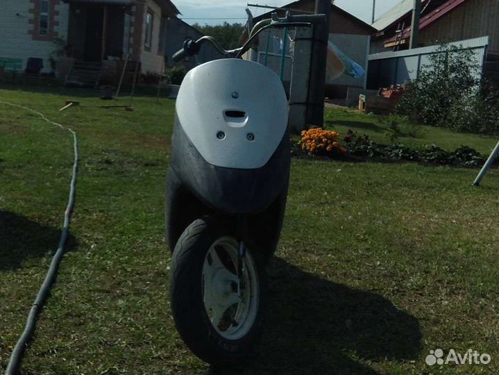 Скутер Suzuki Lets 2