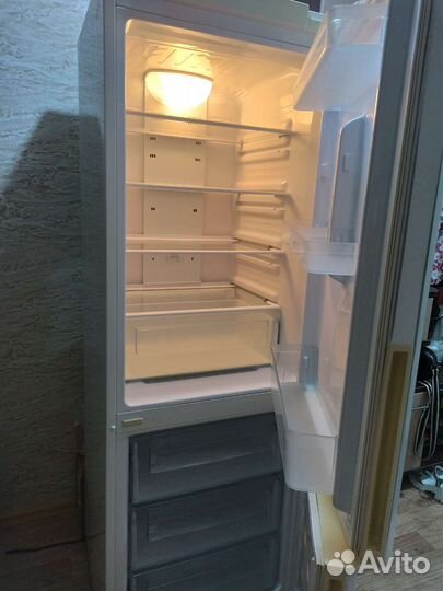 Холодильник samsung