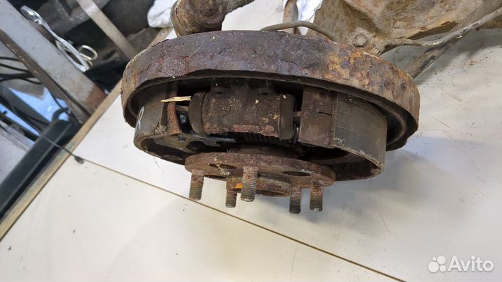 Ступица (кулак, цапфа) Toyota RAV 4, 1997