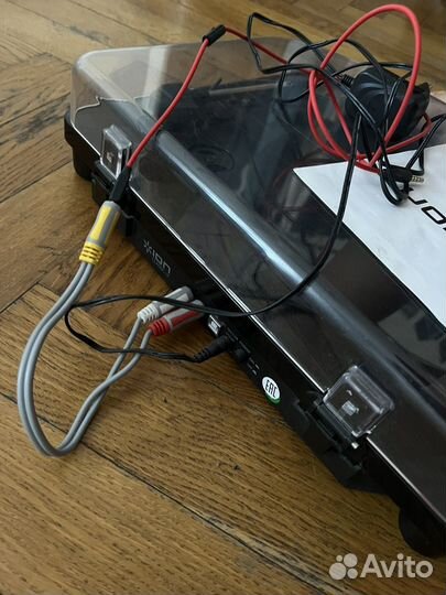 Виниловый проигрыватель ion