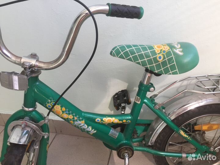 Велосипед 14 дюймов Zippy практически новый
