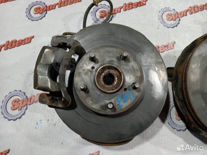 Ступицы передние Toyota Rav4 ACA21 1AZ-FSE №203