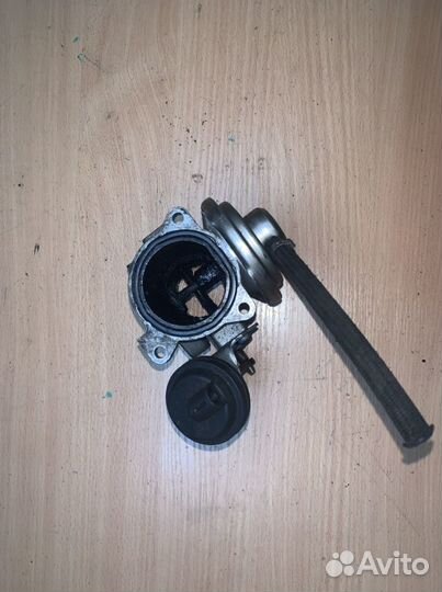 Клапан рециркуляции выхлопных газов 1.9 TDI AVB