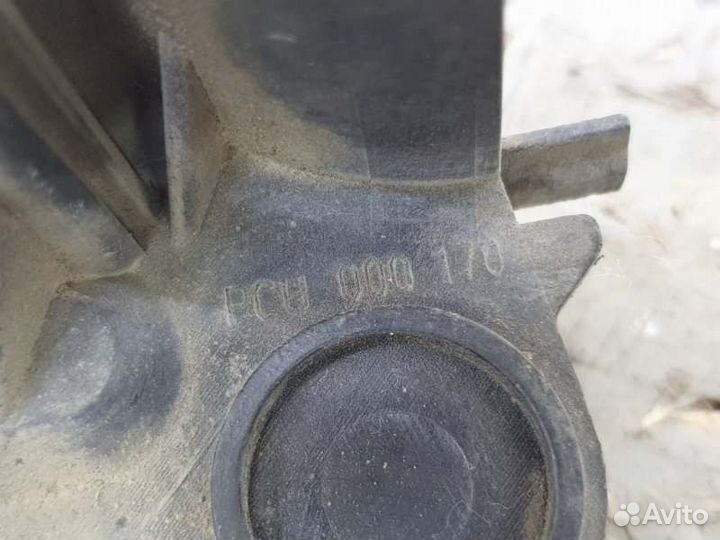 Корпус кронштейн радиатора левый Land Rover Range