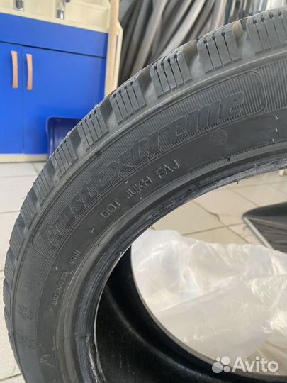 Westlake SW606 215/50 R17 95H