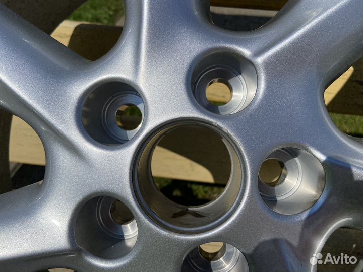 Новый Оригинальный диск lexus RX 270/350/450 R19