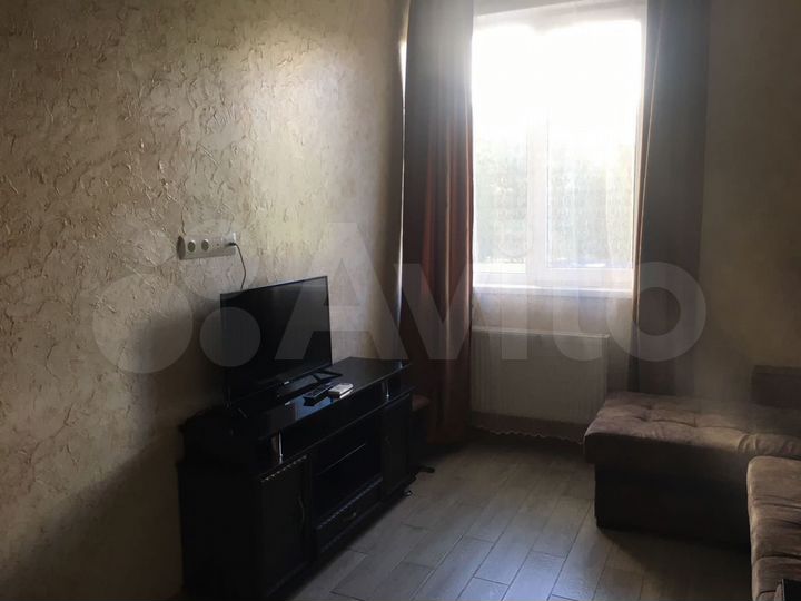 2-к. квартира, 35 м², 1/4 эт.