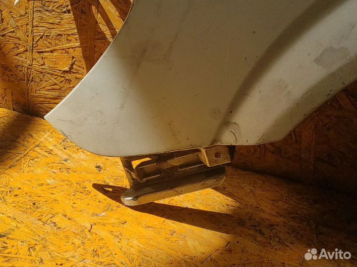 Крыло для левое Mercedes Vito W639 2.2 OM646 2005