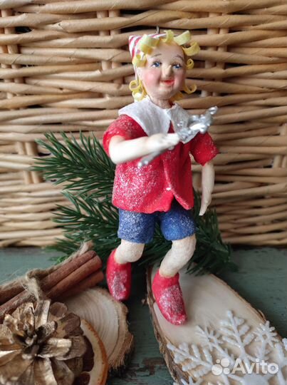 Ватная елочная игрушка 