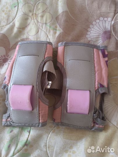 Шлем и защита для роликов на девочку