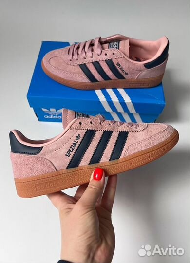 Adidas spezial pink