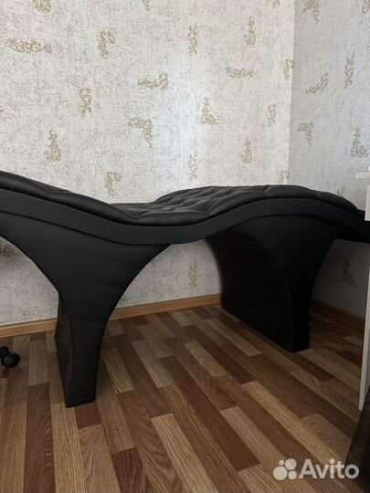 Анатомическая кушетка для наращивания черная