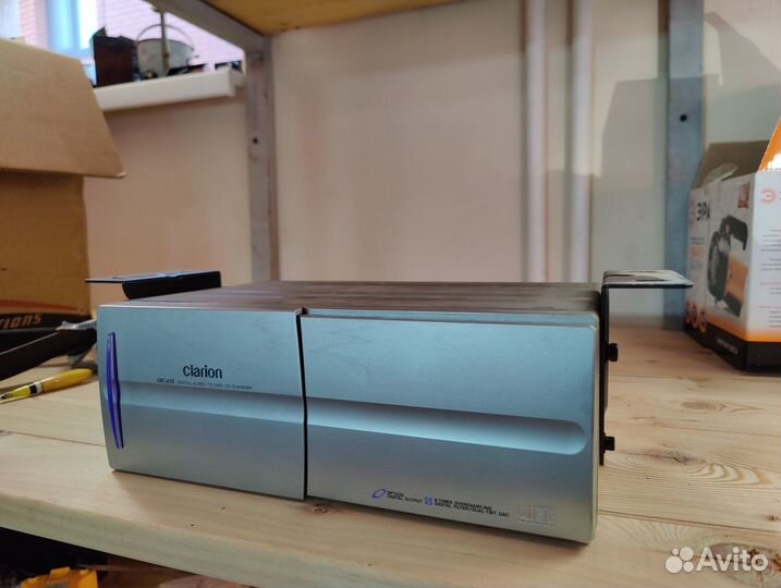 Cd чейнджер W124 Clarion