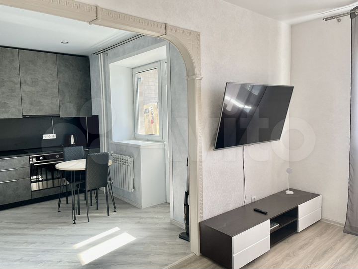 2-к. квартира, 50 м², 6/17 эт.