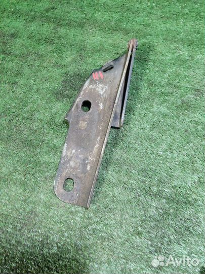 Петля капота левая LADA Kalina