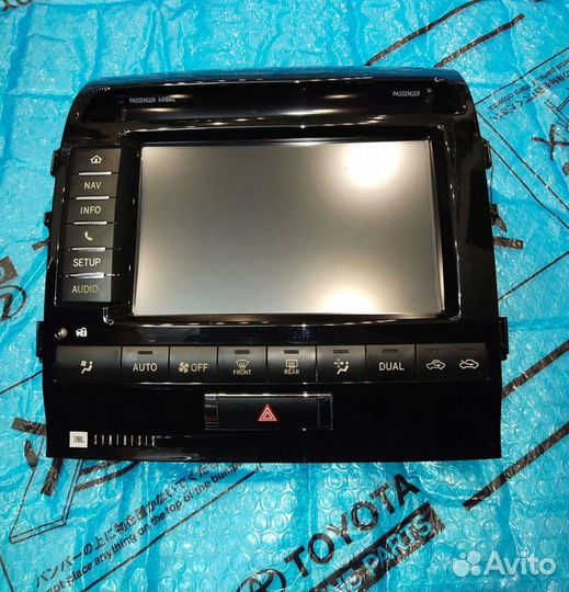 Монитор Ленд Крузер 200 2012-2015