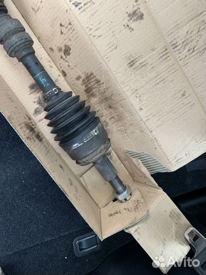 Привод левый Nissan Pathfinder,JX,Qx60