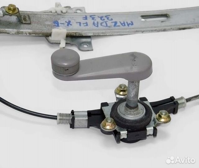 Стеклоподъемник передней лев двери Mazda 323F BJ