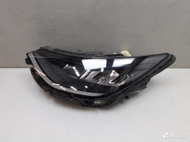 Фара левая Hyundai Sonata