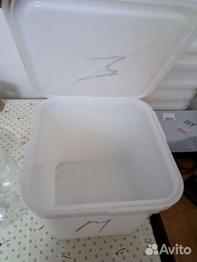 Контейнер пластиковый