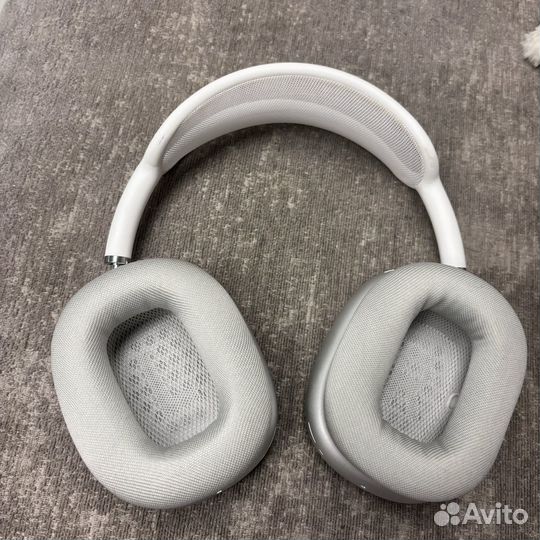 Airpods max